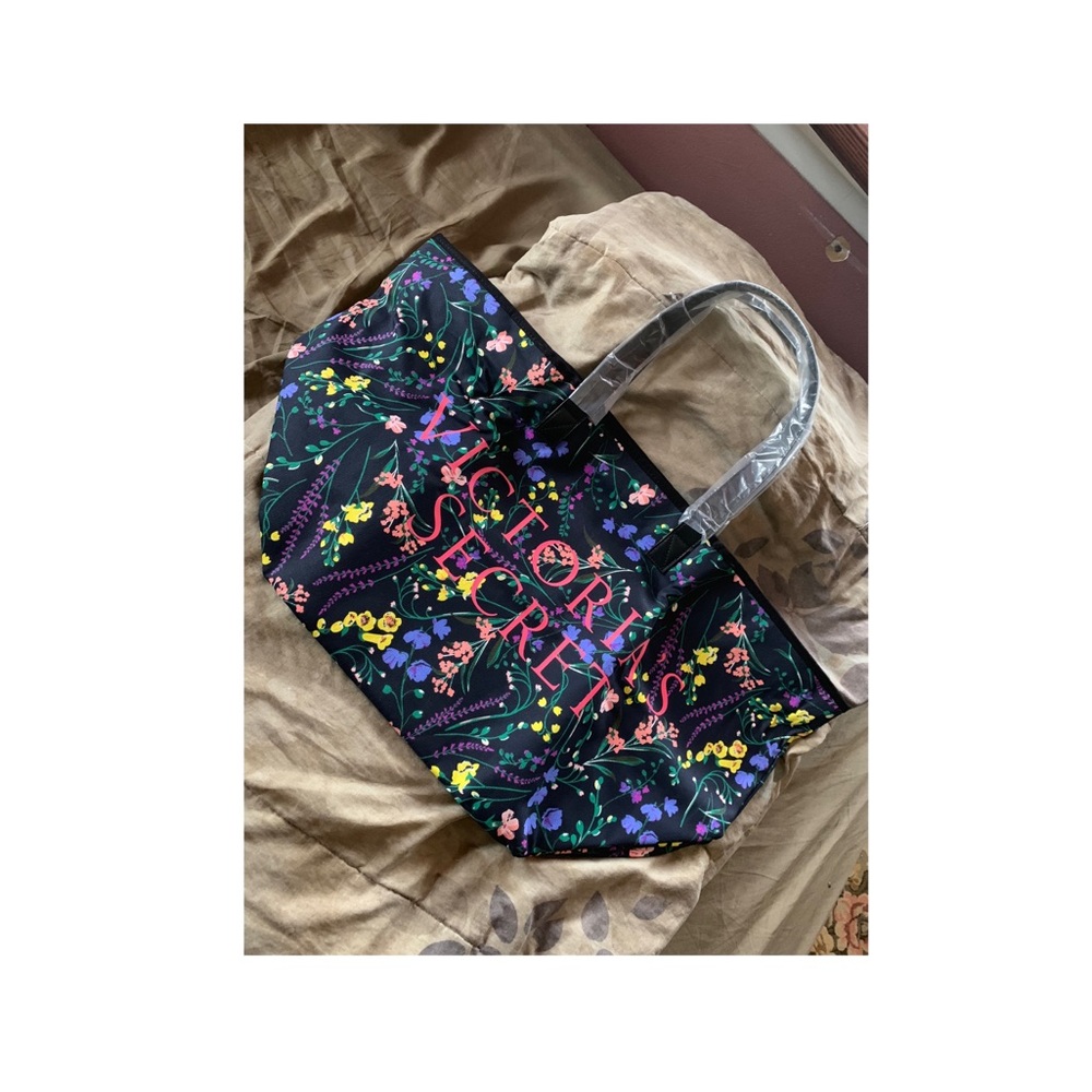 Victoria’s Secret Floral Weekender Tote Bag BNWT